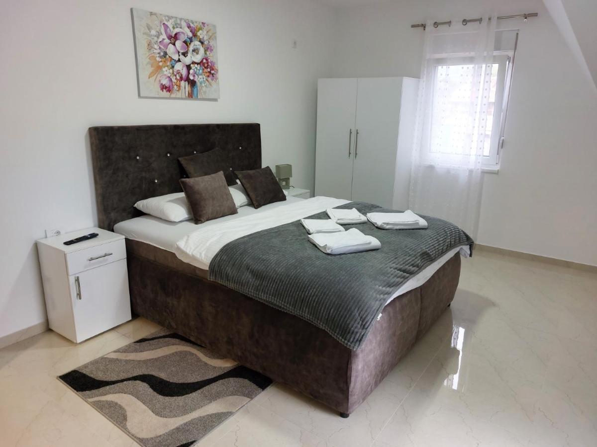 Apartmani Marija Vrdnik Exterior foto